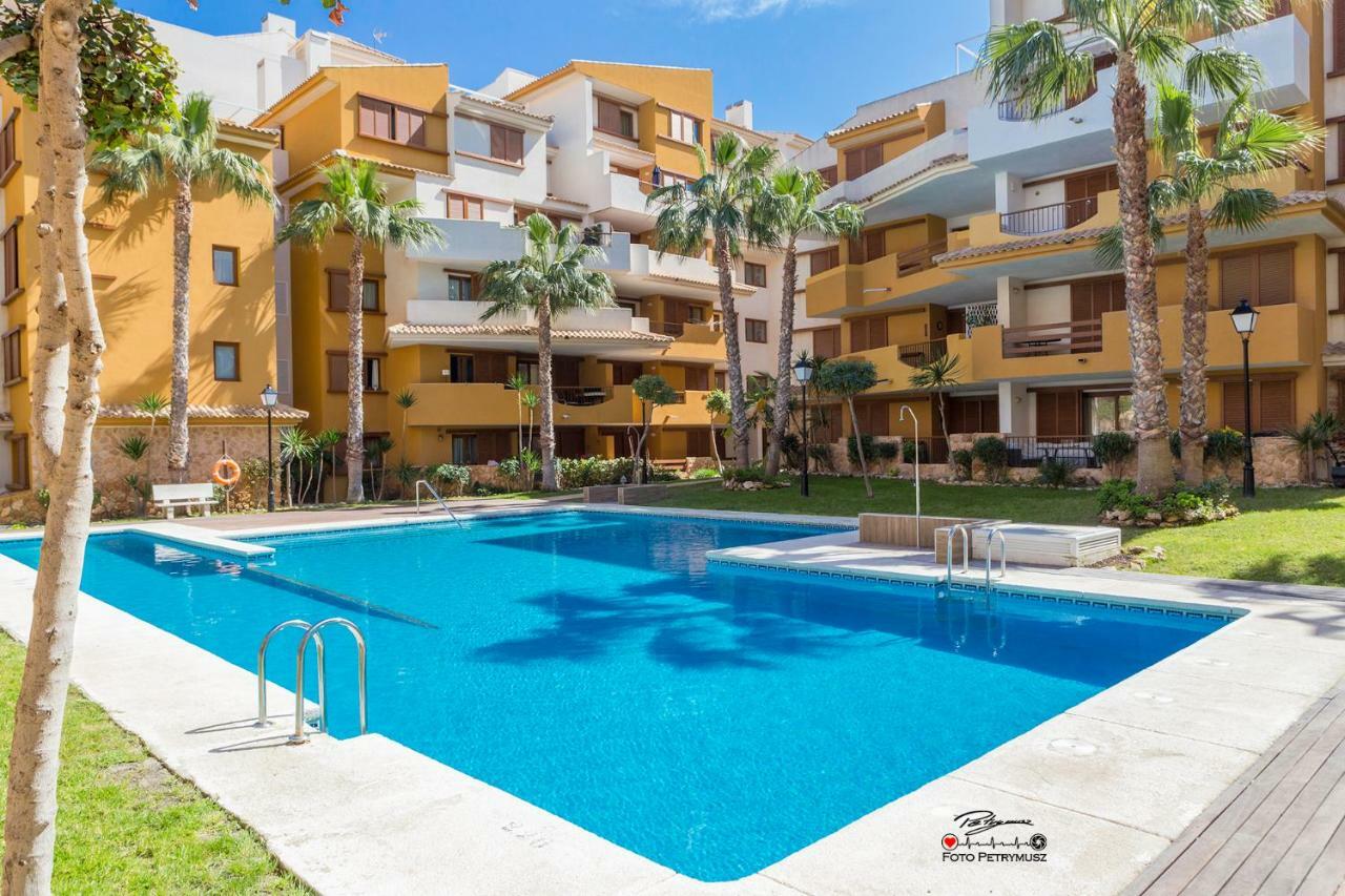 Apartamento "Blue" Muy Cerca Del Mar Torrevieja Exterior photo